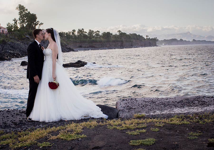 Elope in Sicily